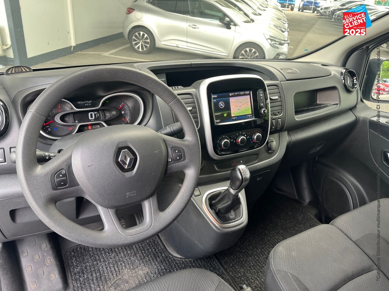 Véhicule d'occasion RENAULT TRAFIC FG L1H1 1000 2.0 DCI 170CH ENERGY GRAND CONFORT EDC E6 GPS chez Toyota Thionville