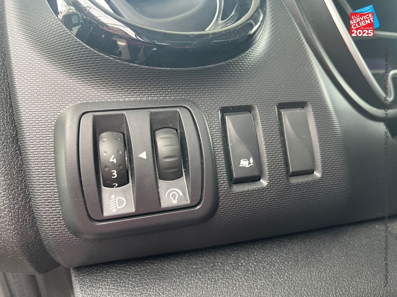 Véhicule d'occasion RENAULT TRAFIC FG L1H1 1000 2.0 DCI 170CH ENERGY GRAND CONFORT EDC E6 GPS chez Toyota Thionville