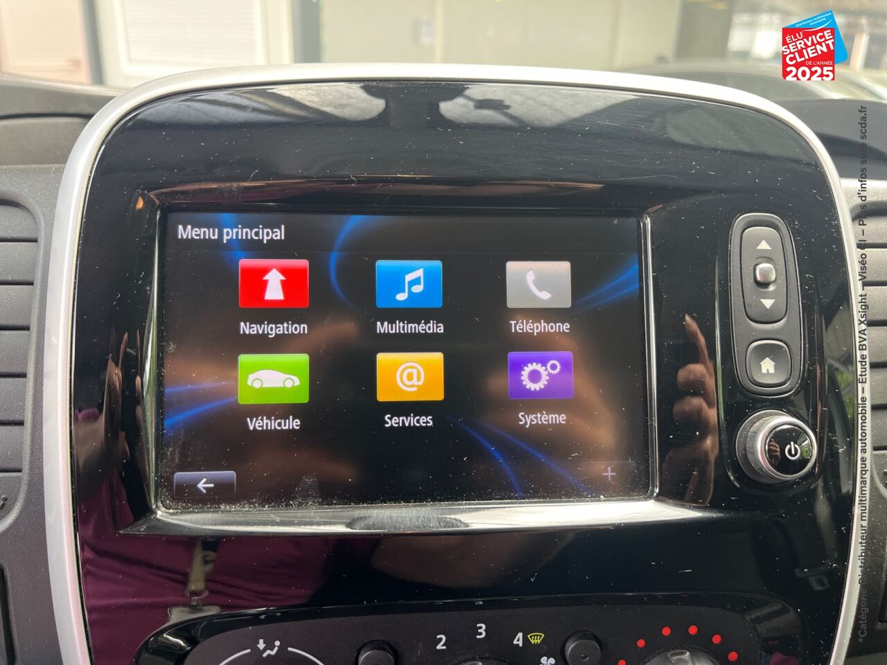 Véhicule d'occasion RENAULT TRAFIC FG L1H1 1000 2.0 DCI 170CH ENERGY GRAND CONFORT EDC E6 GPS chez Toyota Thionville