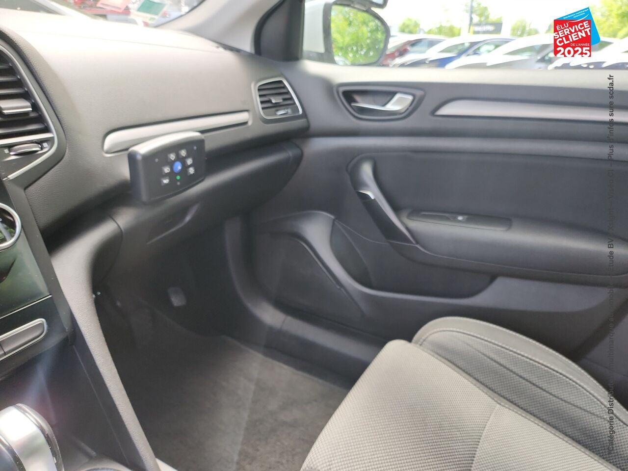 Véhicule d'occasion RENAULT MEGANE 1.5 BLUE DCI 115CH EVOLUTION EDC chez Renault Saint-Louis