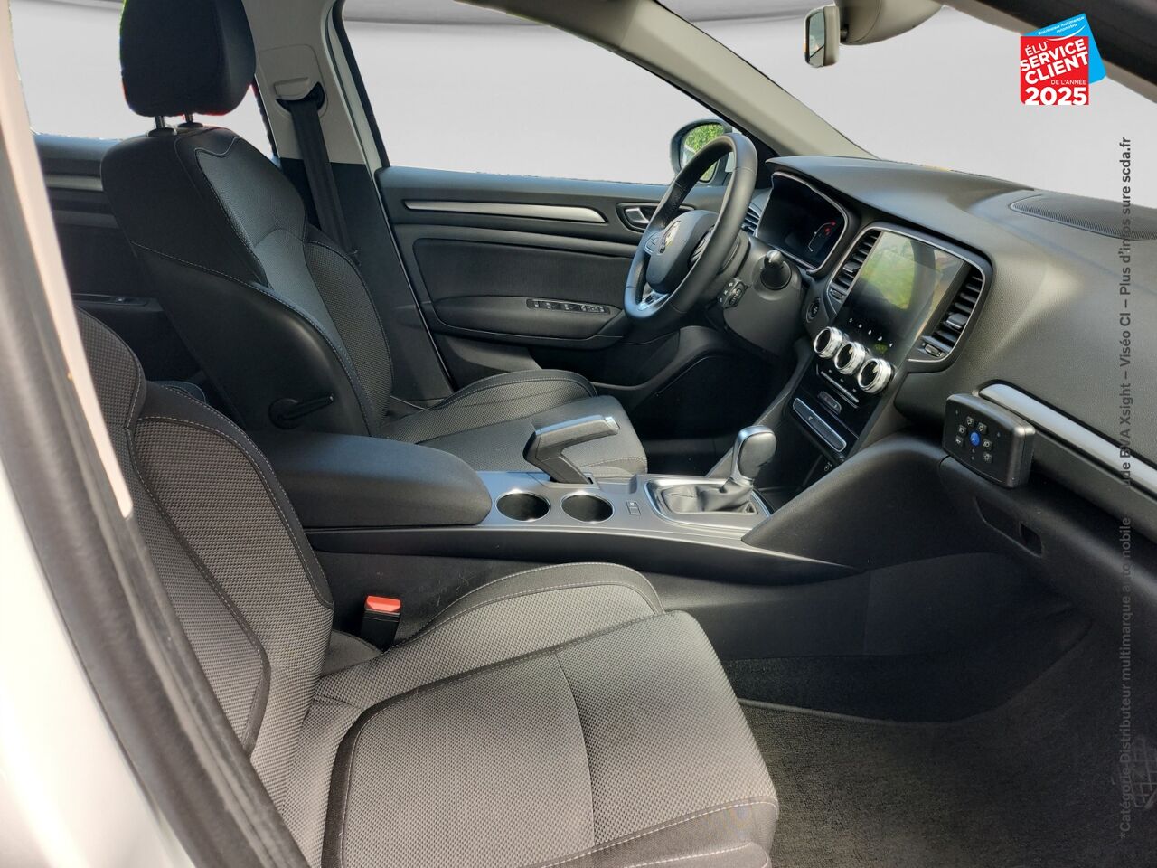 Véhicule d'occasion RENAULT MEGANE 1.5 BLUE DCI 115CH EVOLUTION EDC chez Renault Saint-Louis