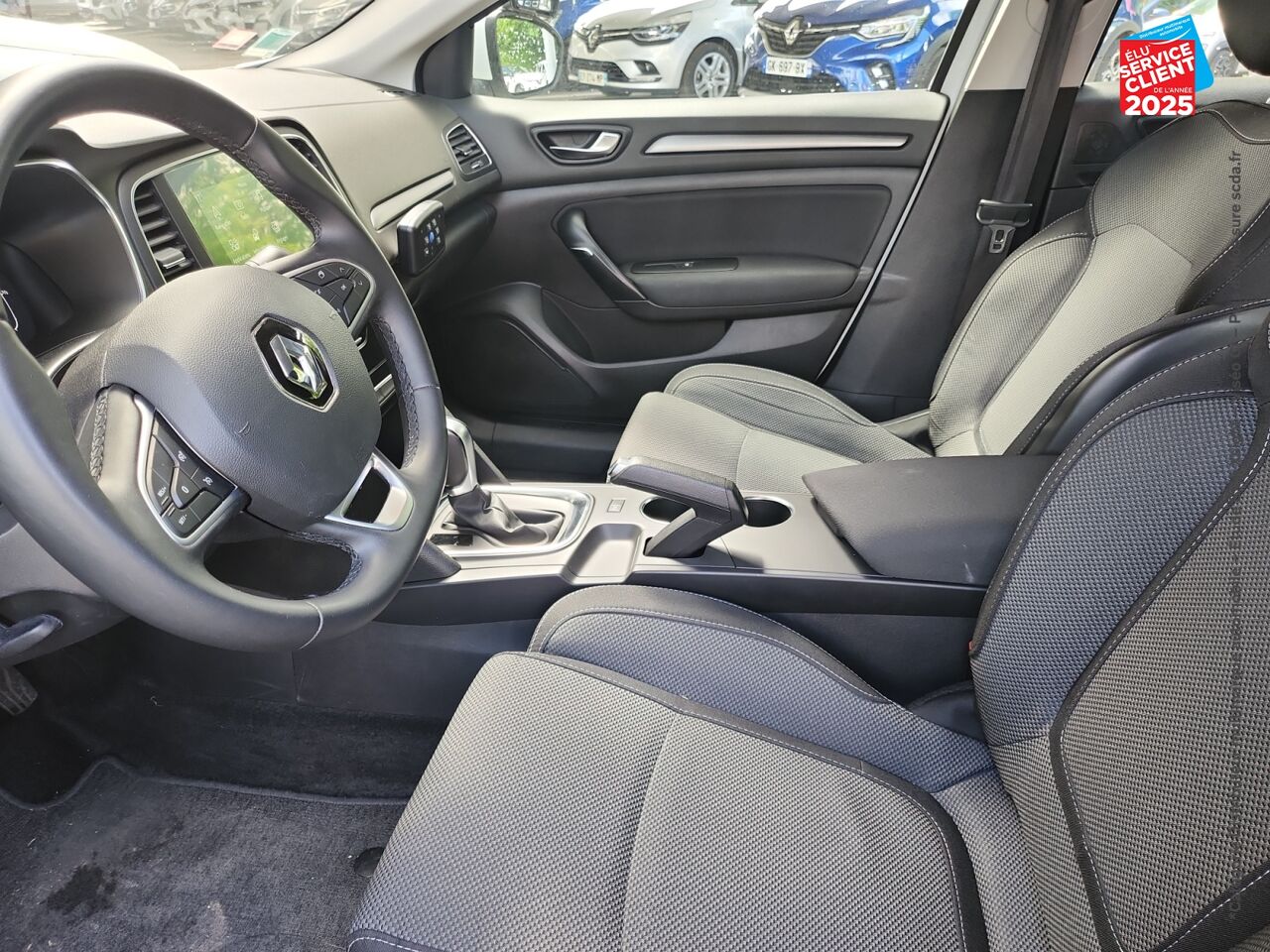 Véhicule d'occasion RENAULT MEGANE 1.5 BLUE DCI 115CH EVOLUTION EDC chez Renault Saint-Louis