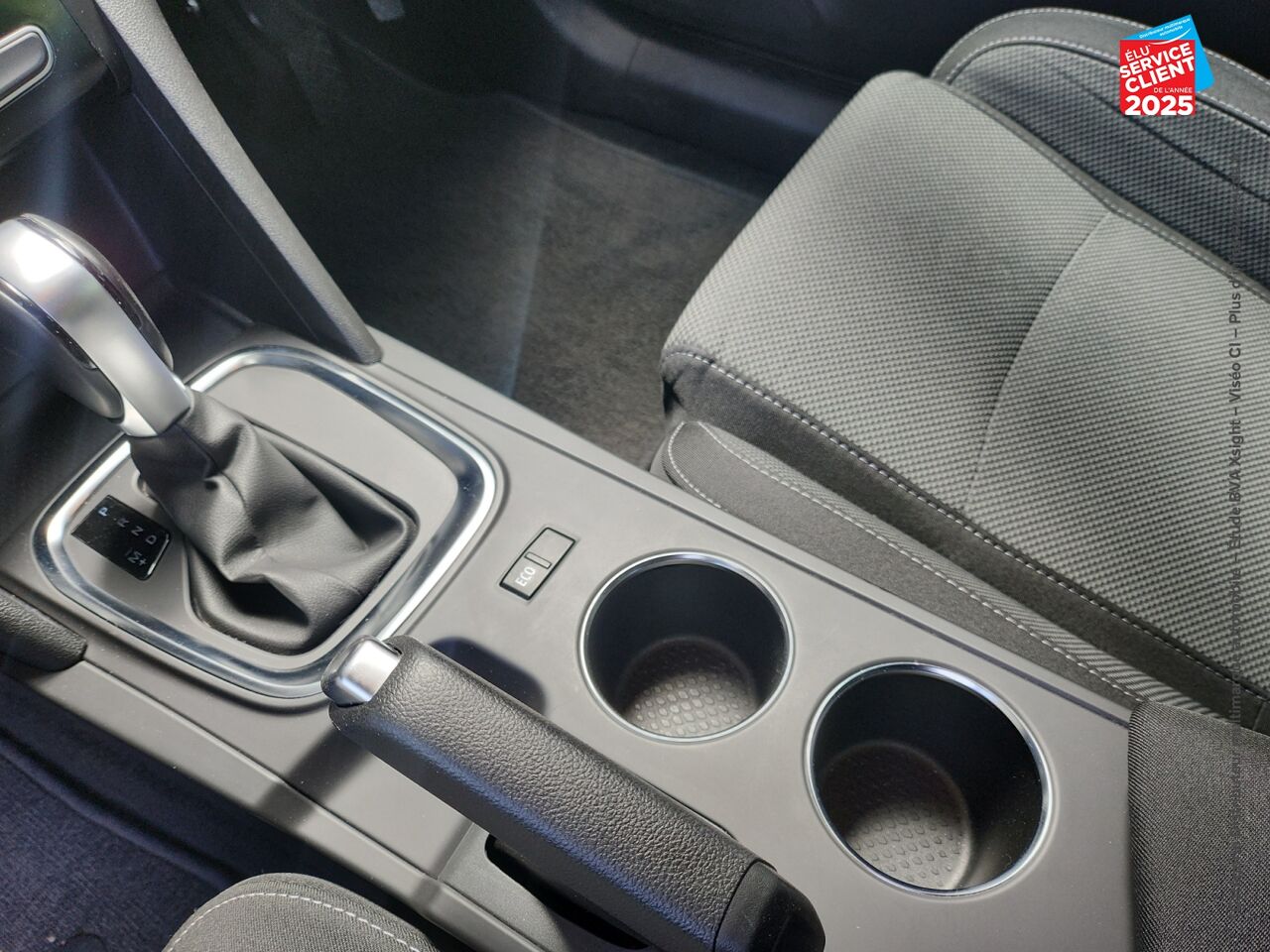 Véhicule d'occasion RENAULT MEGANE 1.5 BLUE DCI 115CH EVOLUTION EDC chez Renault Saint-Louis