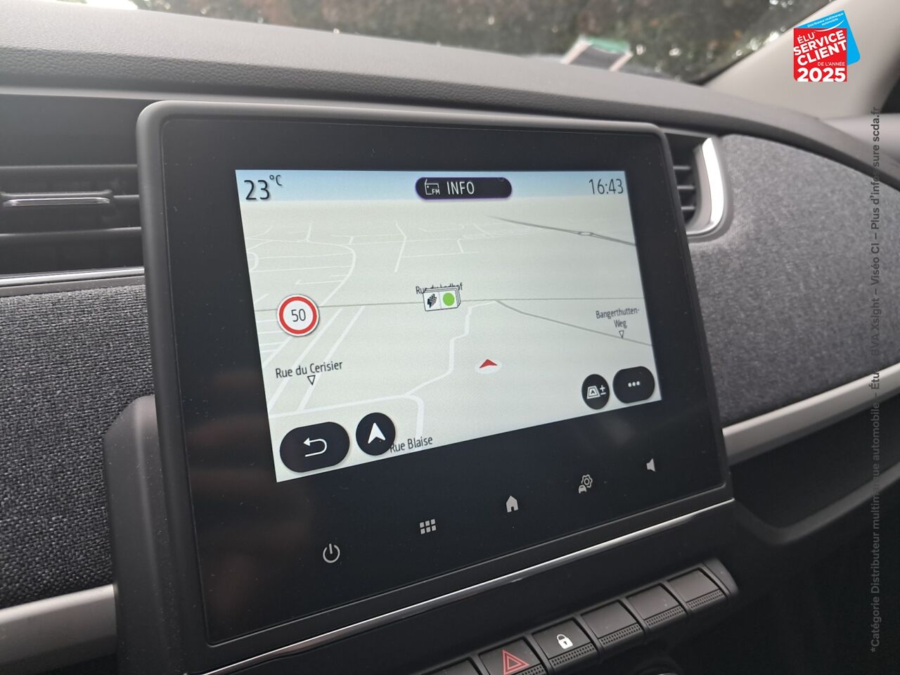 Véhicule d'occasion RENAULT ZOE E-TECH INTENS CHARGE NORMALE R135 ACHAT INTEGRAL - 21C GPS RADAR AR chez Toyota Saint Dizier