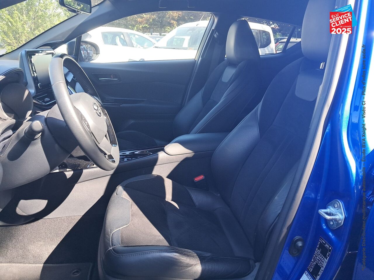 Véhicule d'occasion TOYOTA C-HR 184H COLLECTION 2WD E-CVT MY20 SIEGE CHAUF CAMERA GPS chez Toyota Thionville