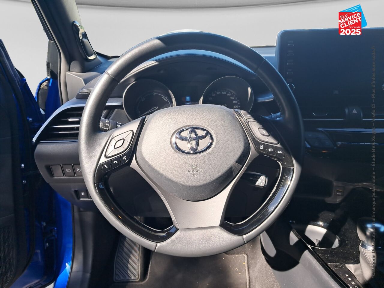 Véhicule d'occasion TOYOTA C-HR 184H COLLECTION 2WD E-CVT MY20 SIEGE CHAUF CAMERA GPS chez Toyota Thionville