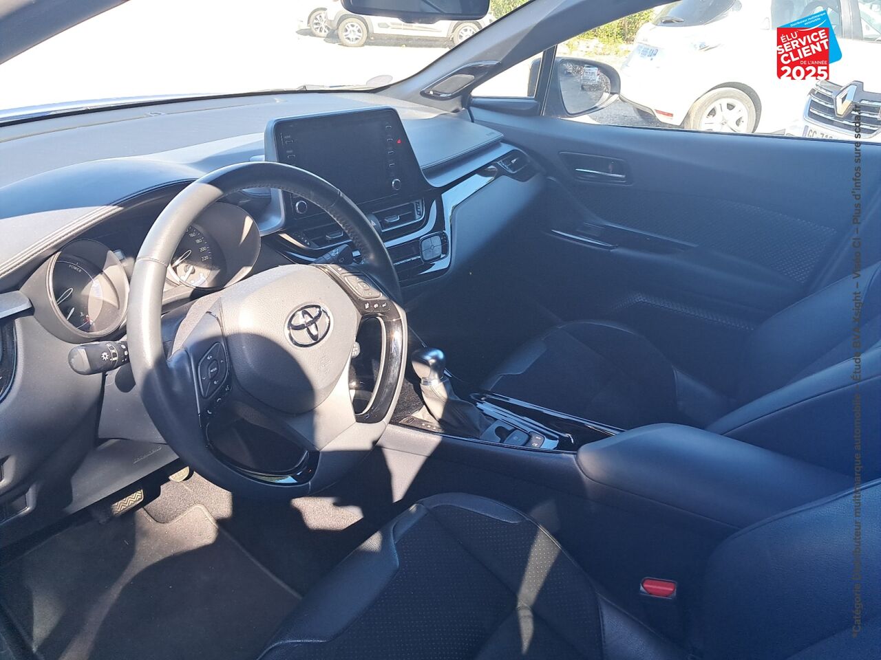 Véhicule d'occasion TOYOTA C-HR 184H COLLECTION 2WD E-CVT MY20 SIEGE CHAUF CAMERA GPS chez Toyota Thionville