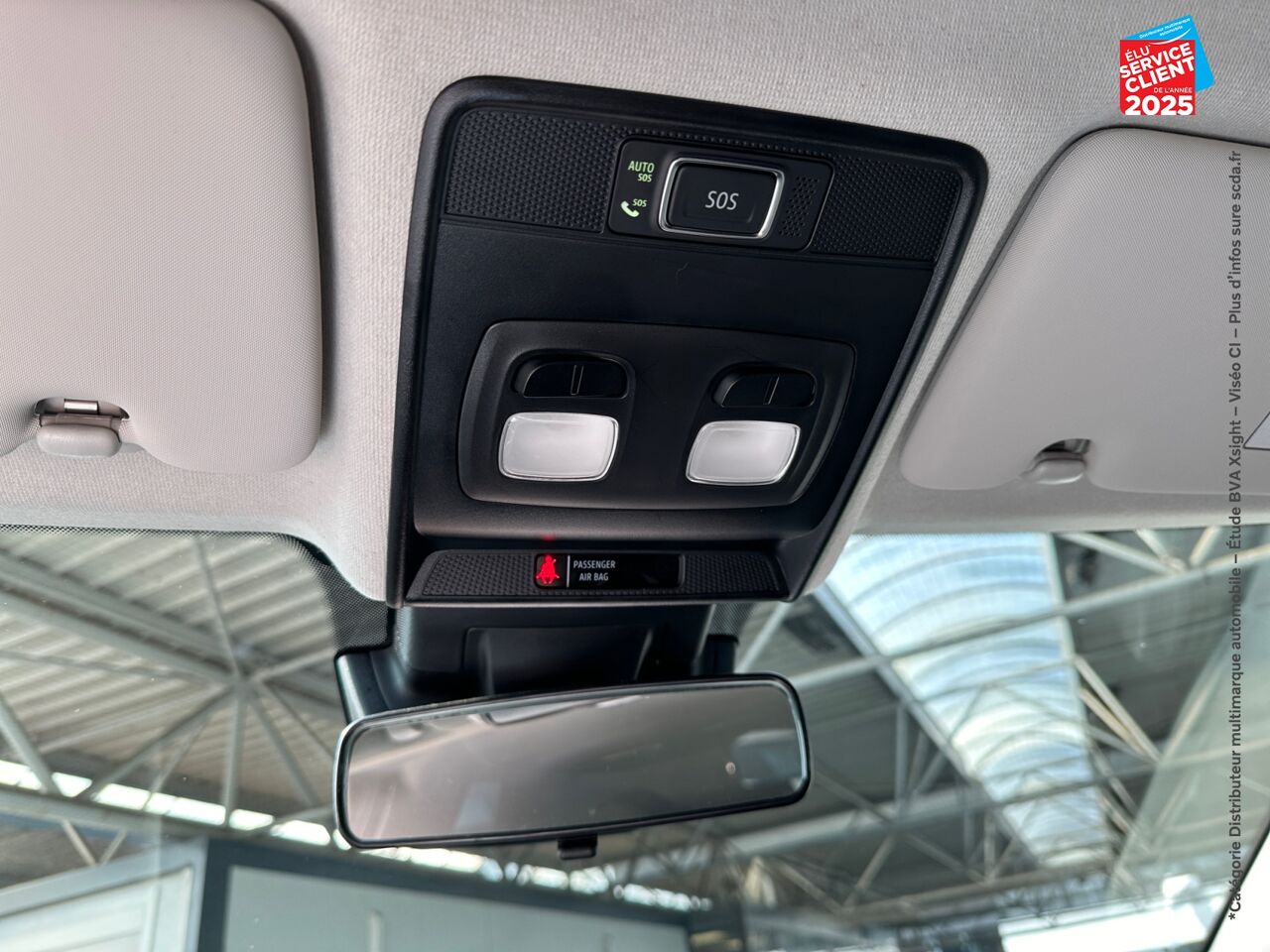 Véhicule d'occasion RENAULT CLIO 1.6 E-TECH HYBRIDE 140CH BUSINESS -21N GPS chez Toyota Verdun