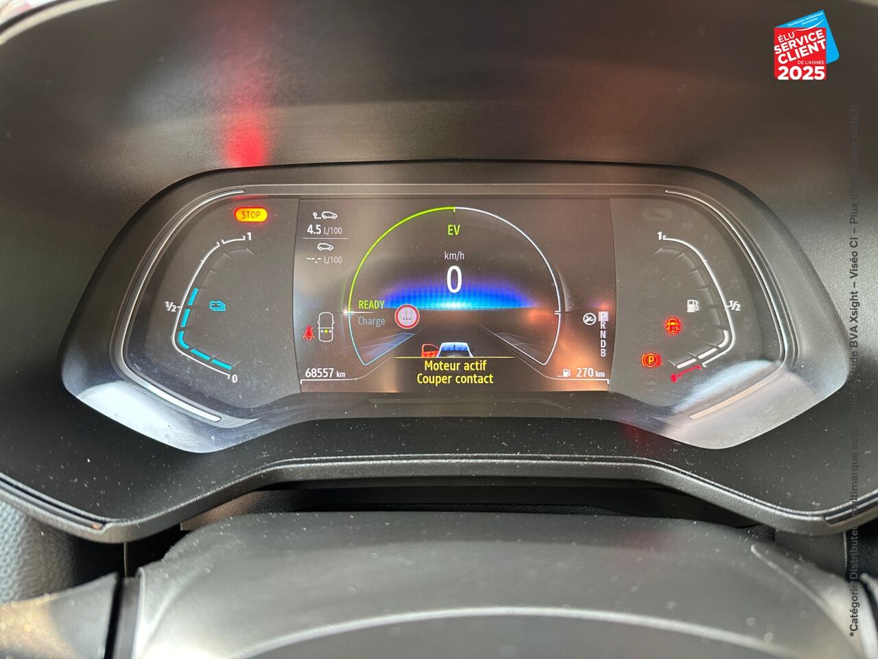 Véhicule d'occasion RENAULT CLIO 1.6 E-TECH HYBRIDE 140CH BUSINESS -21N GPS chez Toyota Verdun