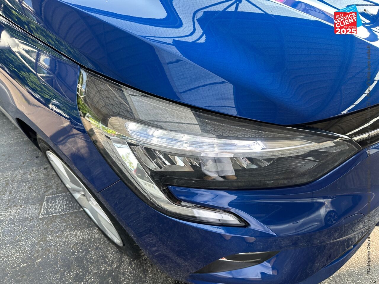 Véhicule d'occasion RENAULT CLIO 1.6 E-TECH HYBRIDE 140CH BUSINESS -21N GPS chez Toyota Verdun