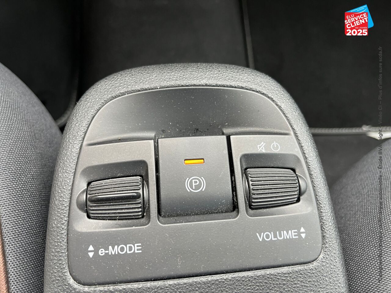 Véhicule d'occasion FIAT 500 E 118CH ICONE PLUS chez Opel Bar le Duc