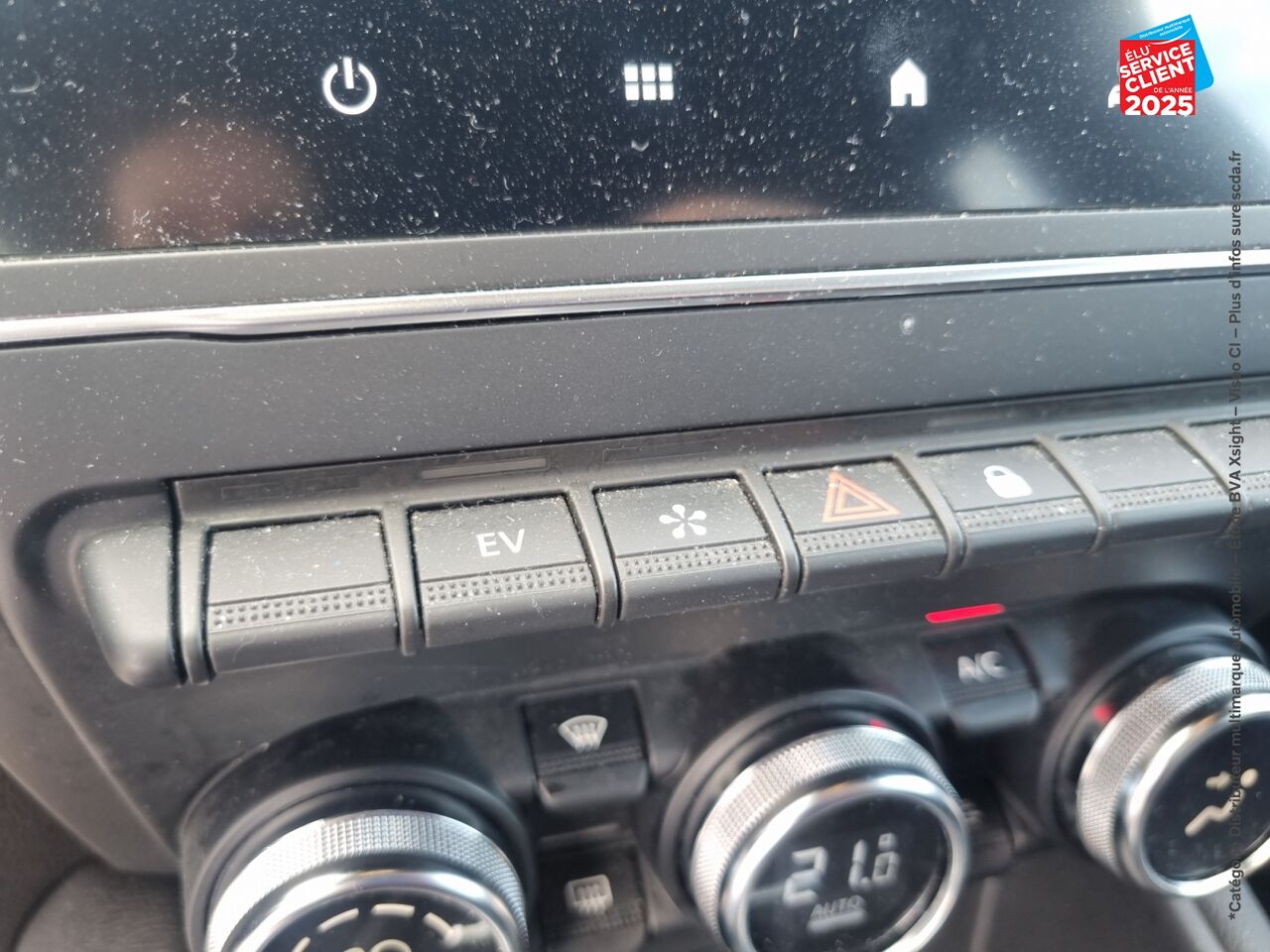 Véhicule d'occasion RENAULT CAPTUR 1.6 E-TECH HYBRIDE 145CH RIVE GAUCHE chez Hyundai Epernay