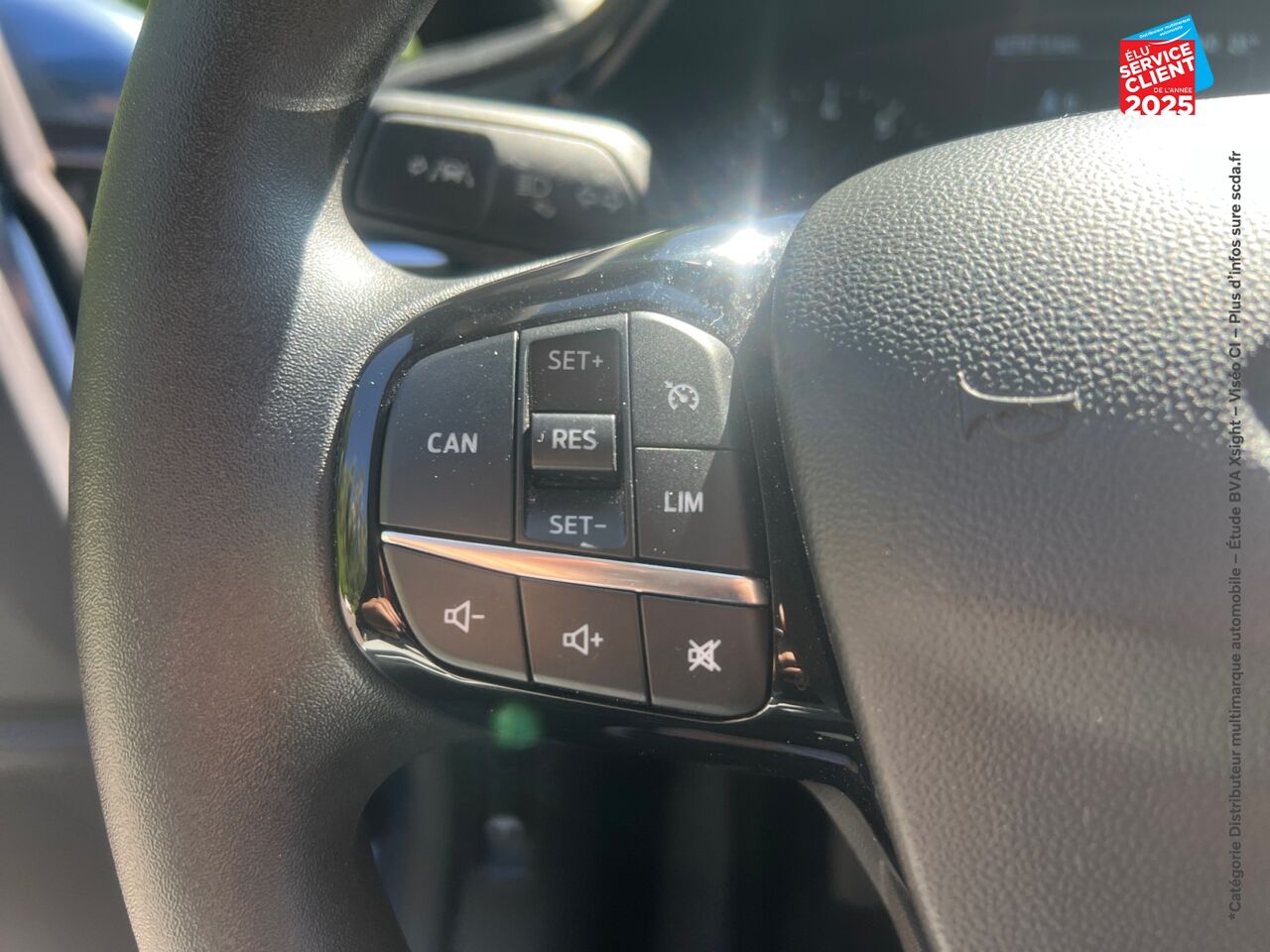 Véhicule d'occasion FORD FIESTA 1.1 85CH COOL CONNECT 5P EURO6.2 RADAR AR chez Renault Saint-Louis