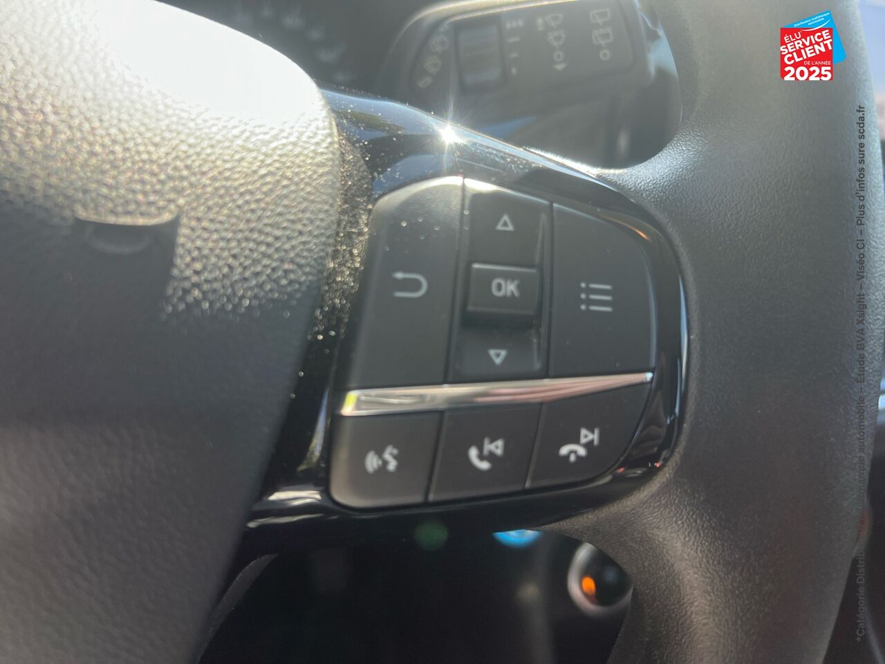 Véhicule d'occasion FORD FIESTA 1.1 85CH COOL CONNECT 5P EURO6.2 RADAR AR chez Renault Saint-Louis