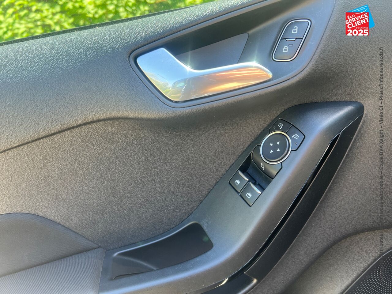 Véhicule d'occasion FORD FIESTA 1.1 85CH COOL CONNECT 5P EURO6.2 RADAR AR chez Renault Saint-Louis