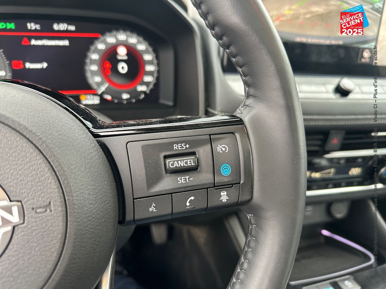 Véhicule d'occasion NISSAN X-TRAIL E-POWER 204CH TEKNA+ TPANO SIEGES CHAUF/CUIR VOLANT CHAUF GPS CAMERA BOSE chez Opel Verdun