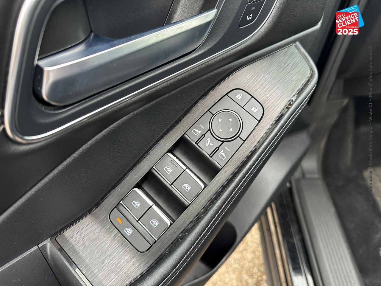 Véhicule d'occasion NISSAN X-TRAIL E-POWER 204CH TEKNA+ TPANO SIEGES CHAUF/CUIR VOLANT CHAUF GPS CAMERA BOSE chez Opel Verdun