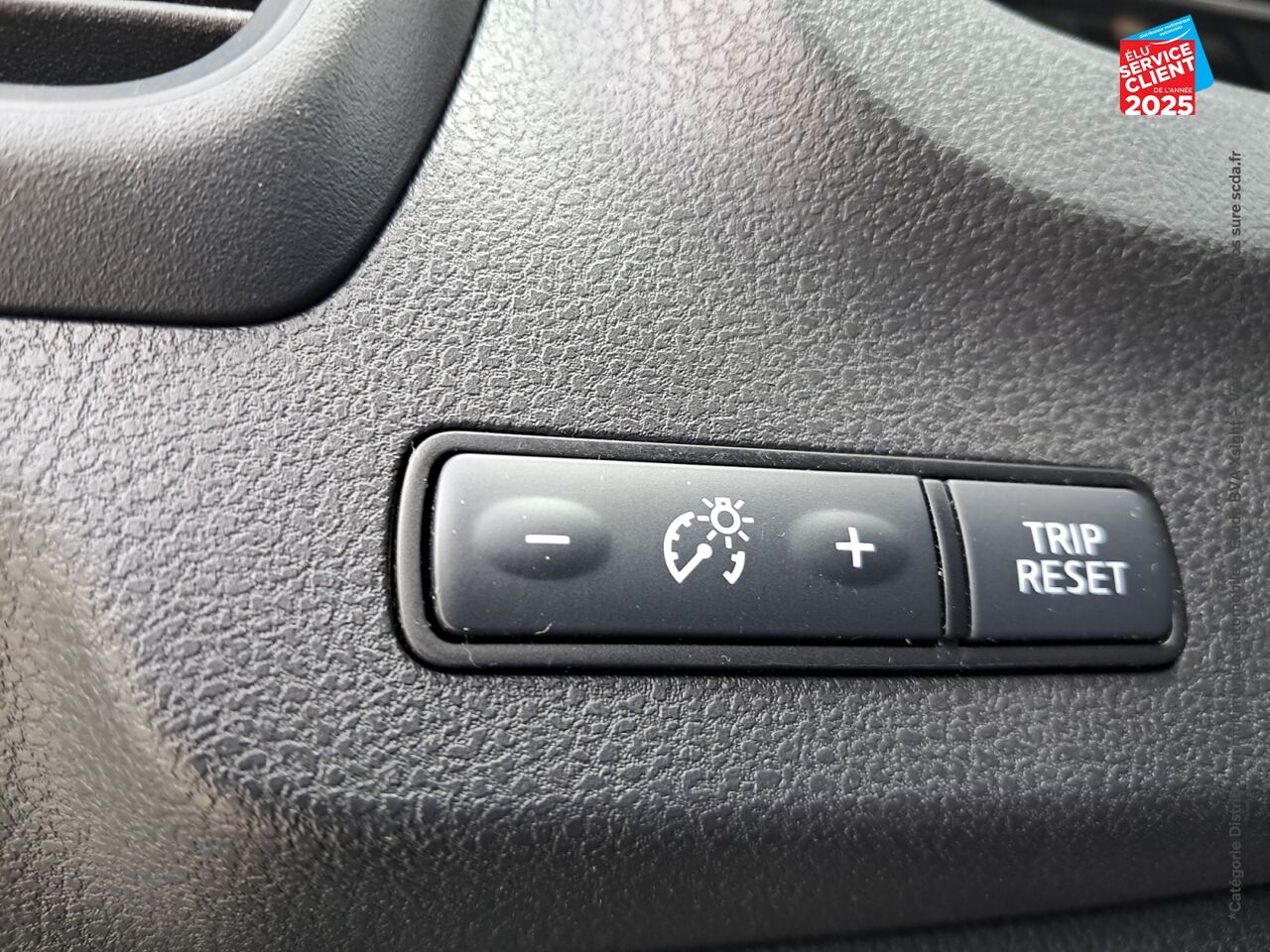 Véhicule d'occasion NISSAN LEAF 150CH 40KWH ACENTA 21.5 chez Renault Saint-Louis