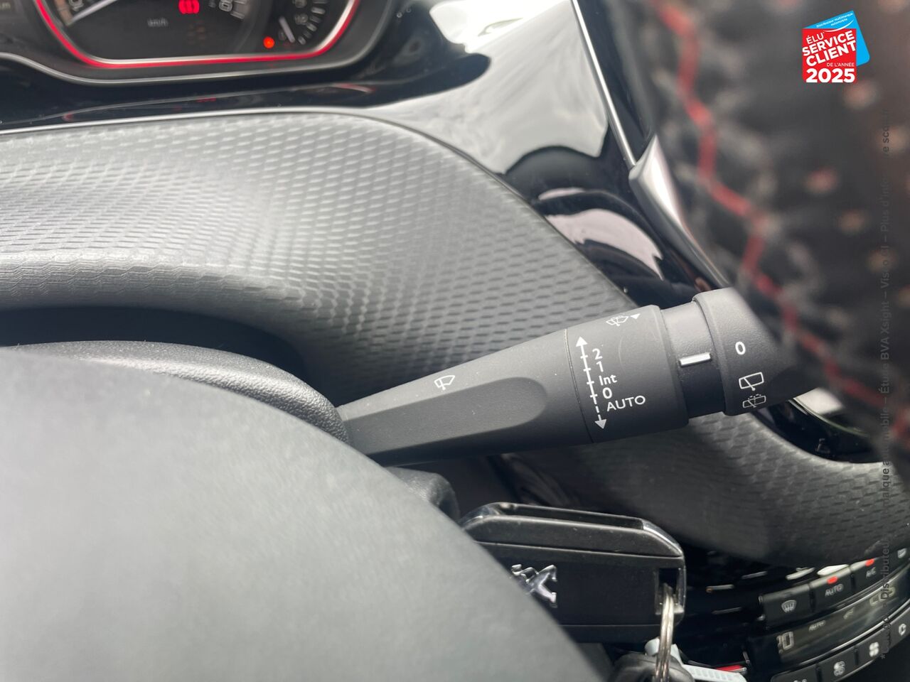 Véhicule d'occasion PEUGEOT 2008 1.2 PURETECH 130CH GT LINE SS chez Renault Saint-Louis