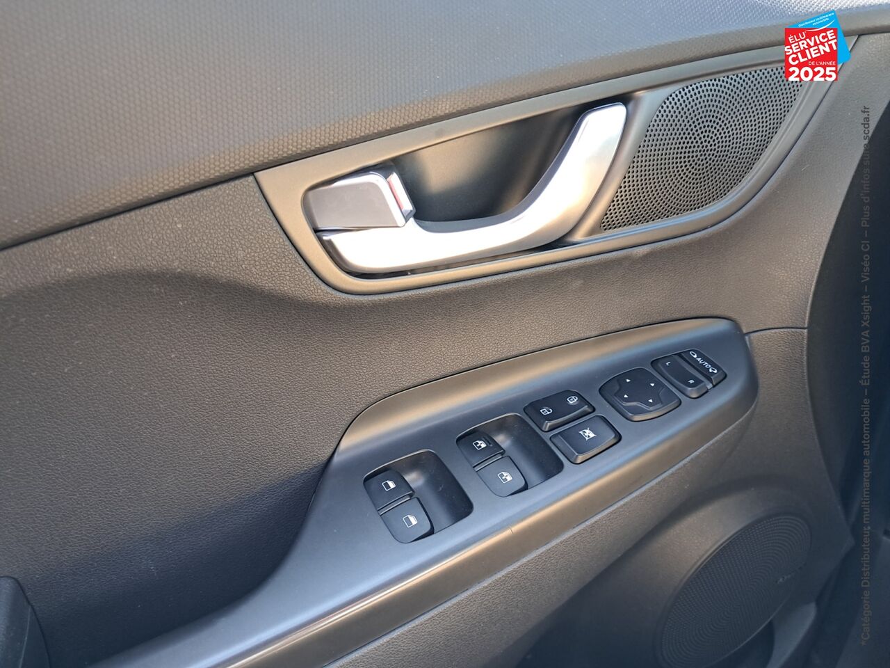 Véhicule d'occasion HYUNDAI KONA ELECTRIC 39KWH - 136 CH CREATIVE chez Hyundai Epernay