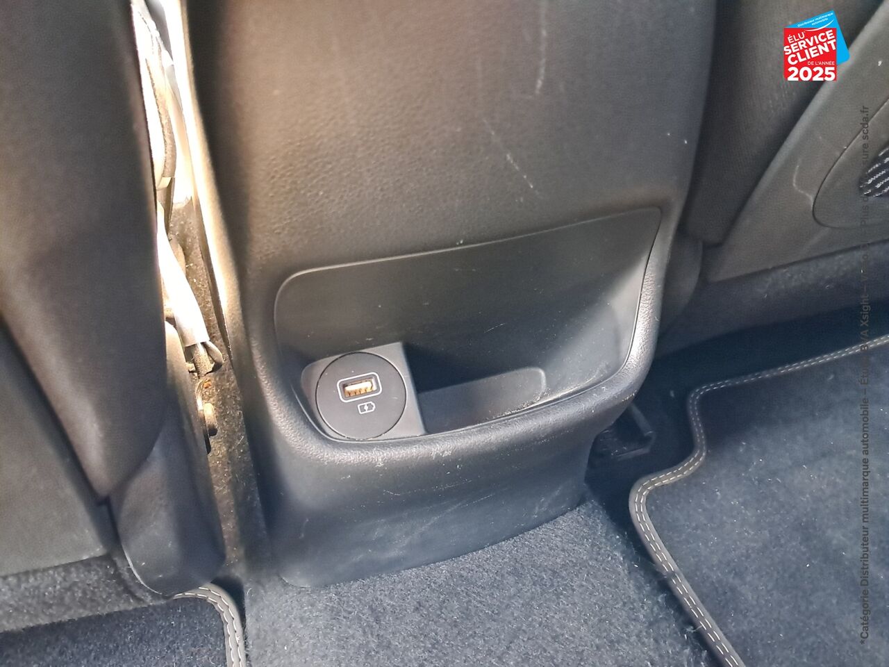 Véhicule d'occasion HYUNDAI KONA ELECTRIC 39KWH - 136 CH CREATIVE chez Hyundai Epernay