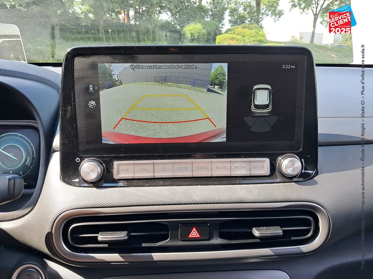 Véhicule d'occasion HYUNDAI KONA ELECTRIC 39KWH - 136 CH CREATIVE chez Hyundai Epernay