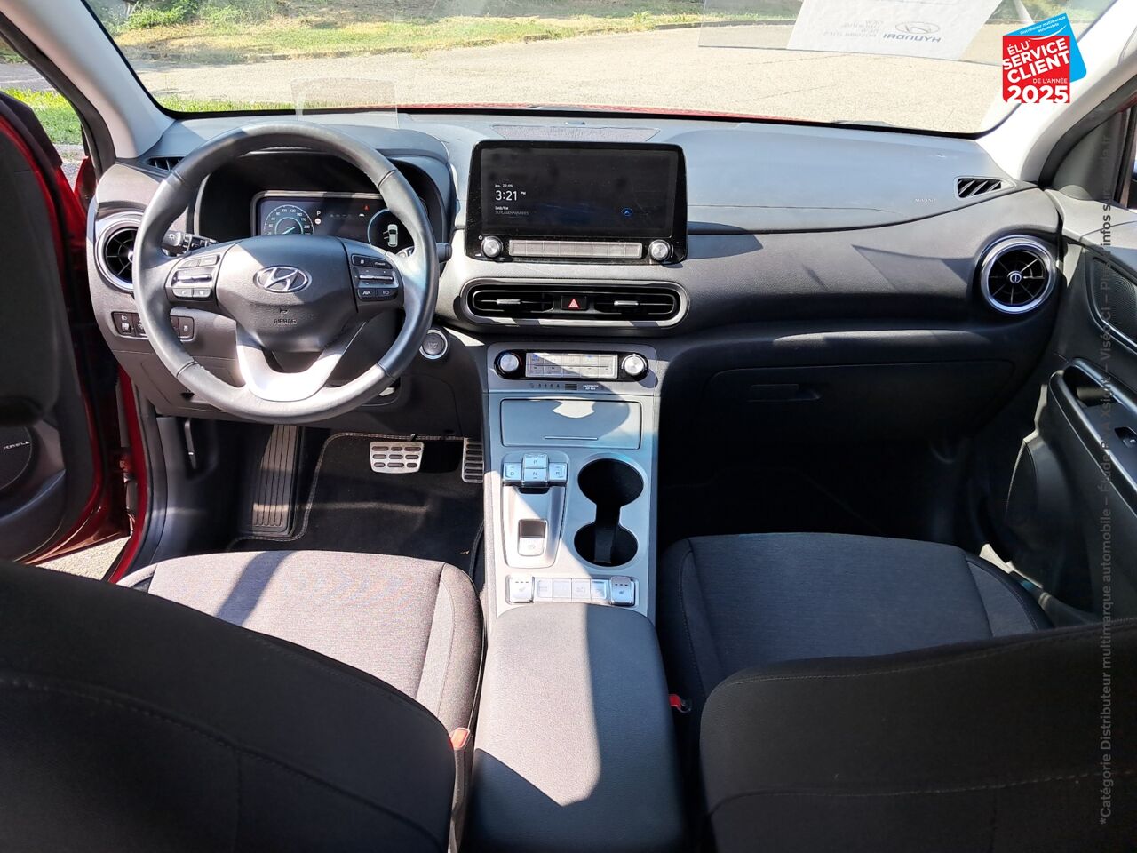 Véhicule d'occasion HYUNDAI KONA ELECTRIC 39KWH - 136 CH CREATIVE chez Hyundai Epernay