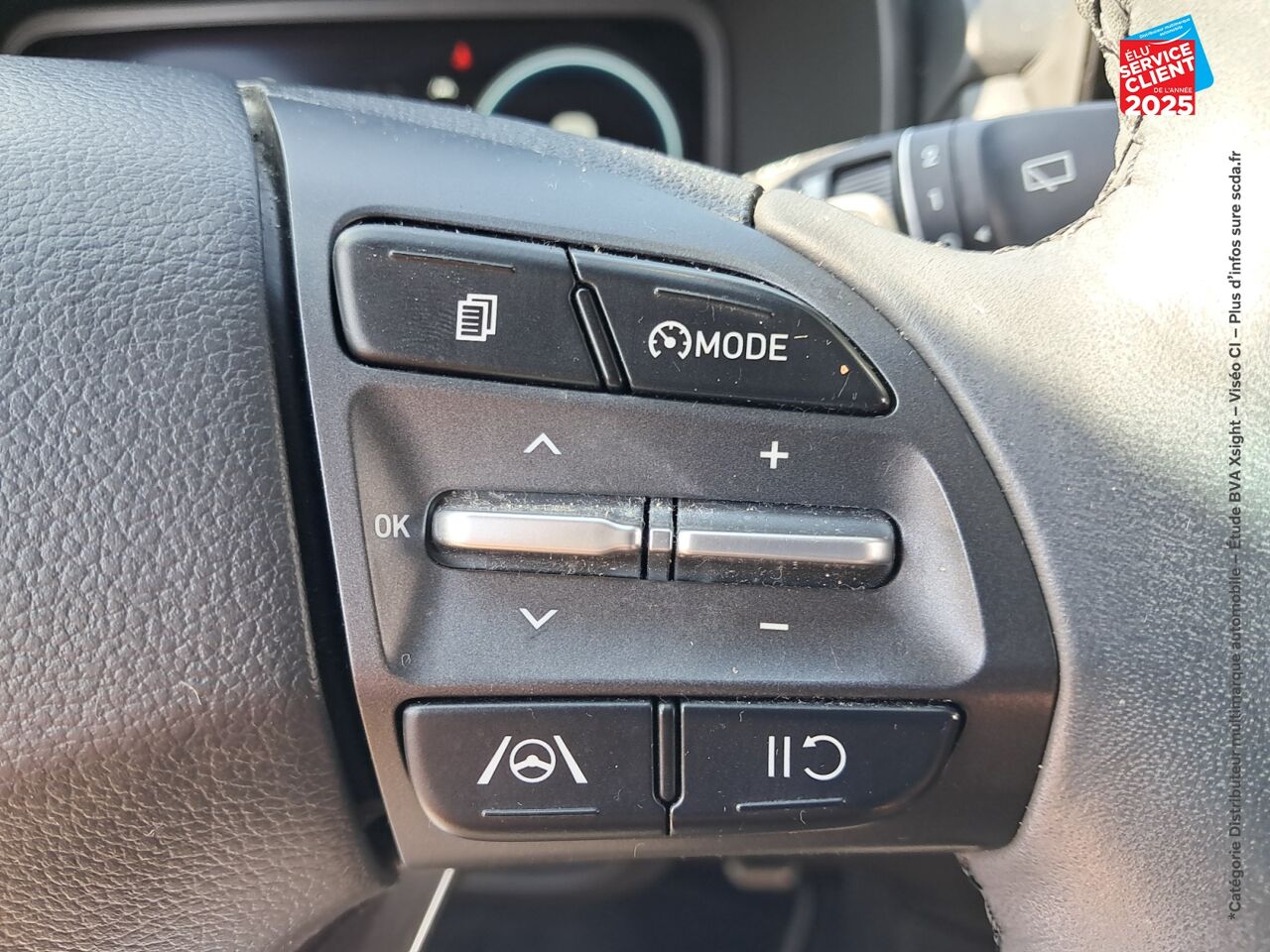 Véhicule d'occasion HYUNDAI KONA ELECTRIC 39KWH - 136 CH CREATIVE chez Hyundai Epernay