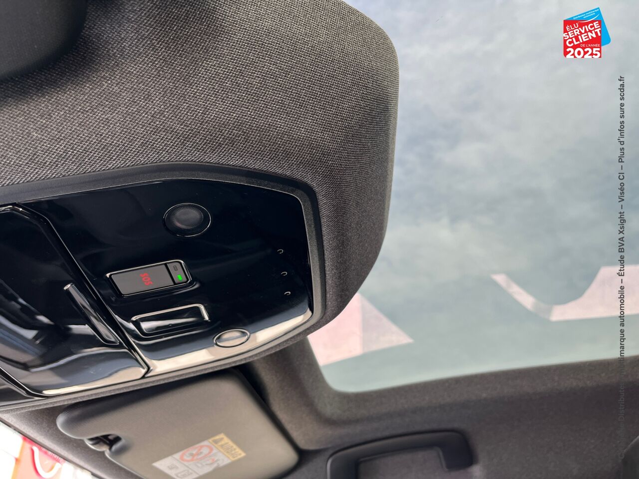 Véhicule d'occasion RENAULT ESPACE 1.2 E-TECH FULL HYBRID 200CH ESPRIT ALPINE 7 PLACES - 24 TPANO GPS CAMERA chez Toyota Thionville
