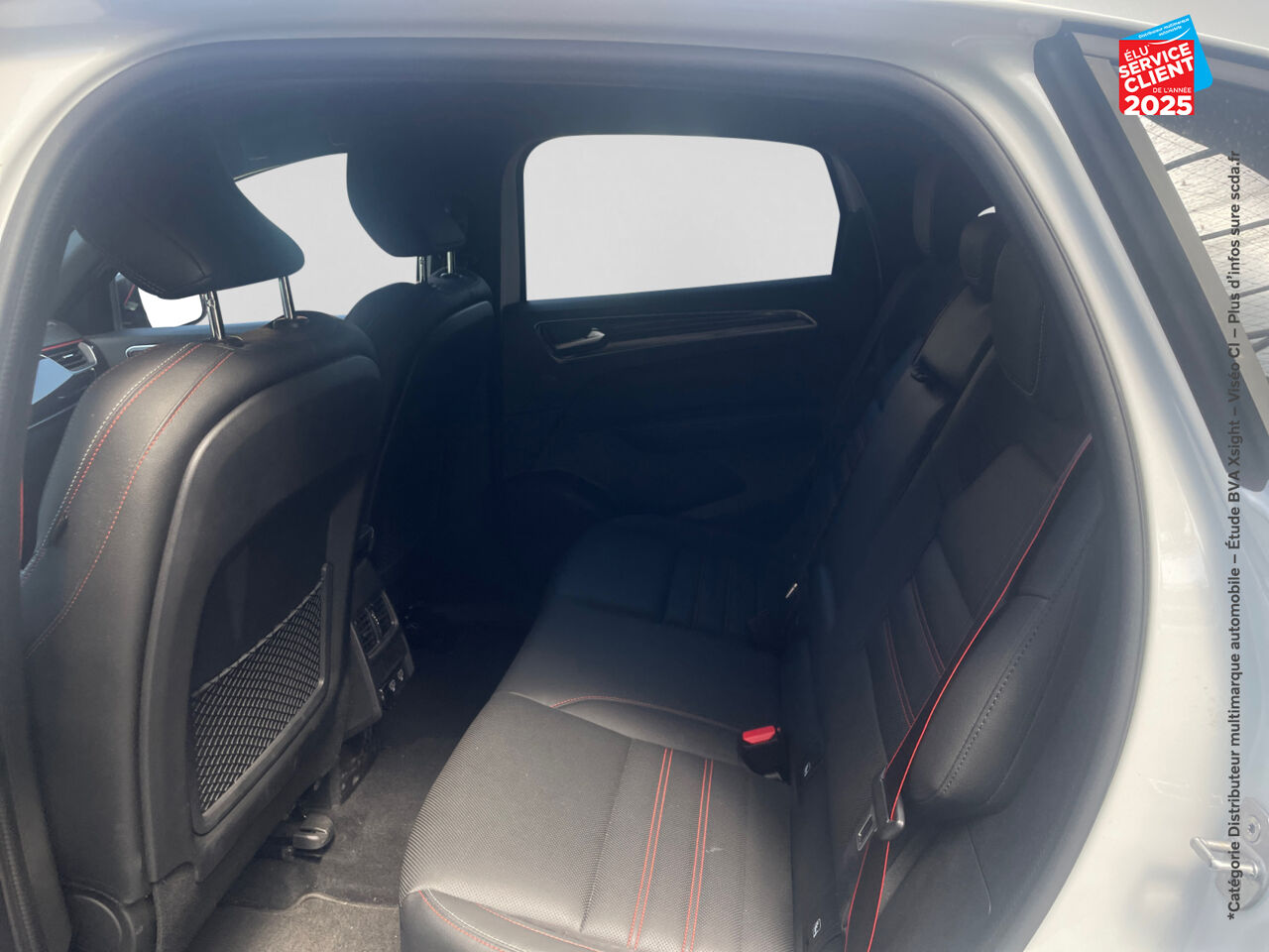 Véhicule d'occasion RENAULT ARKANA 1.6 E-TECH HYBRIDE 145CH RS LINE FAST TRACK GPS chez Renault Sélestat