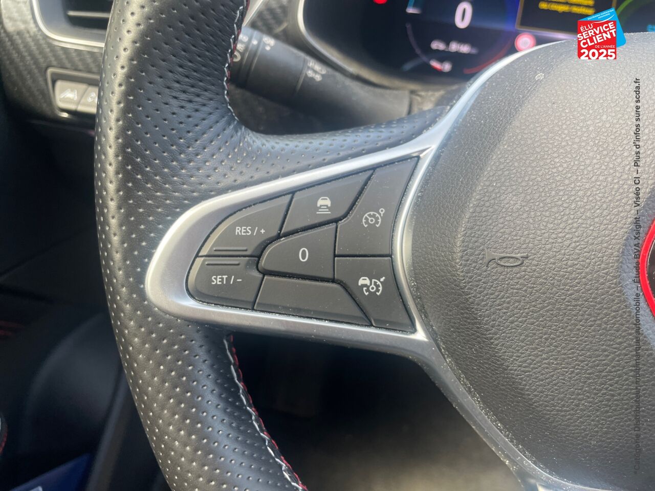 Véhicule d'occasion RENAULT ARKANA 1.6 E-TECH HYBRIDE 145CH RS LINE FAST TRACK GPS chez Renault Sélestat