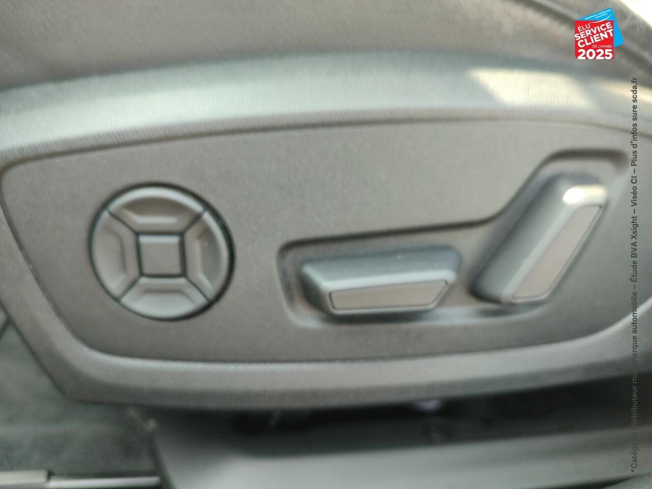 Véhicule d'occasion AUDI A6 AVANT 45 TDI 231CH AVUS QUATTRO TIPTRONIC SIEGE CHAUF CAMERA GPS ATTELAGE chez BMW Lons le Saunier