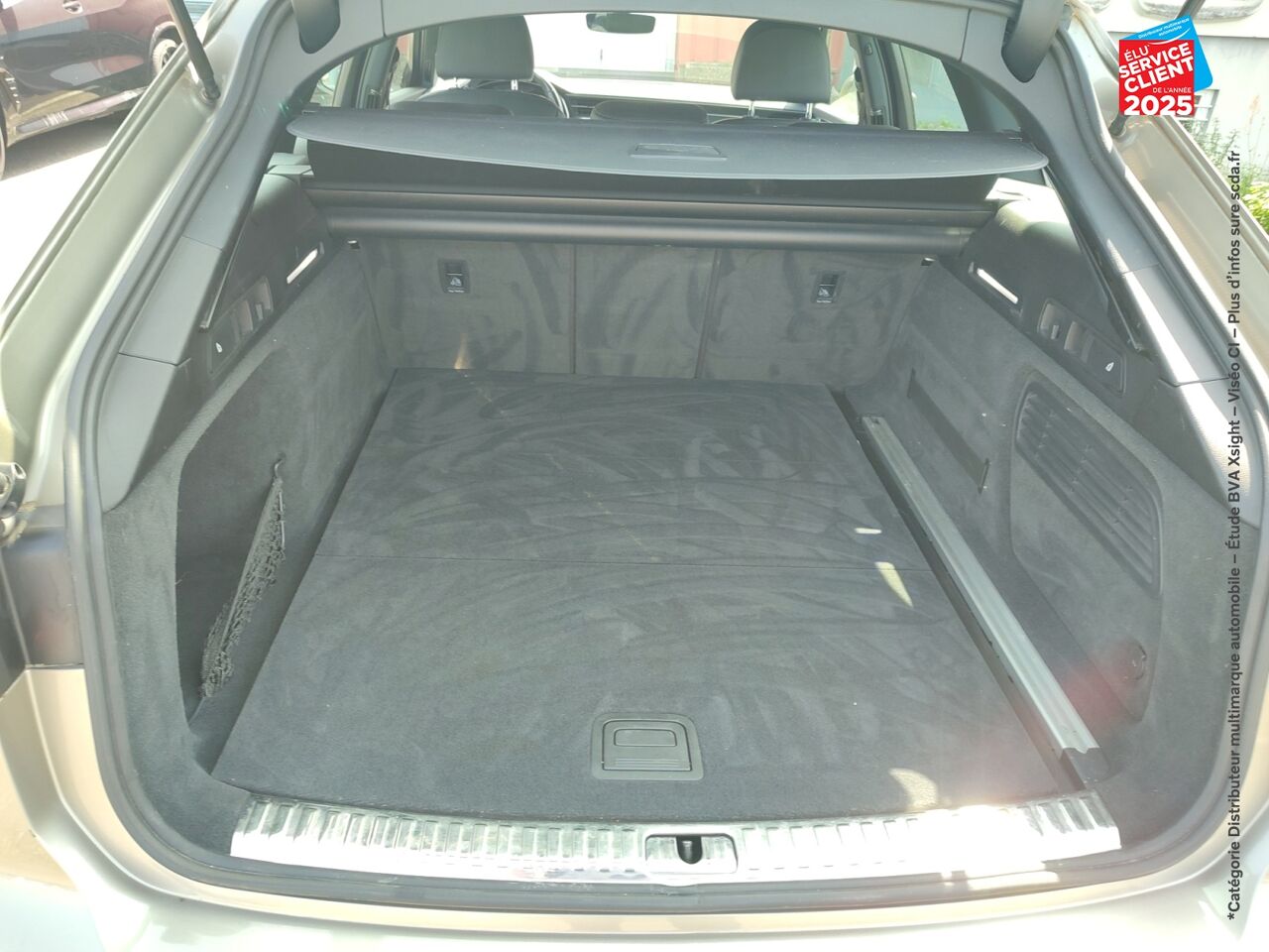 Véhicule d'occasion AUDI A6 AVANT 45 TDI 231CH AVUS QUATTRO TIPTRONIC SIEGE CHAUF CAMERA GPS ATTELAGE chez BMW Lons le Saunier