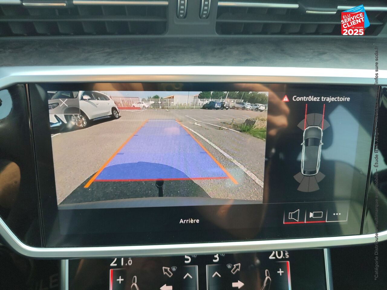 Véhicule d'occasion AUDI A6 AVANT 45 TDI 231CH AVUS QUATTRO TIPTRONIC SIEGE CHAUF CAMERA GPS ATTELAGE chez BMW Lons le Saunier