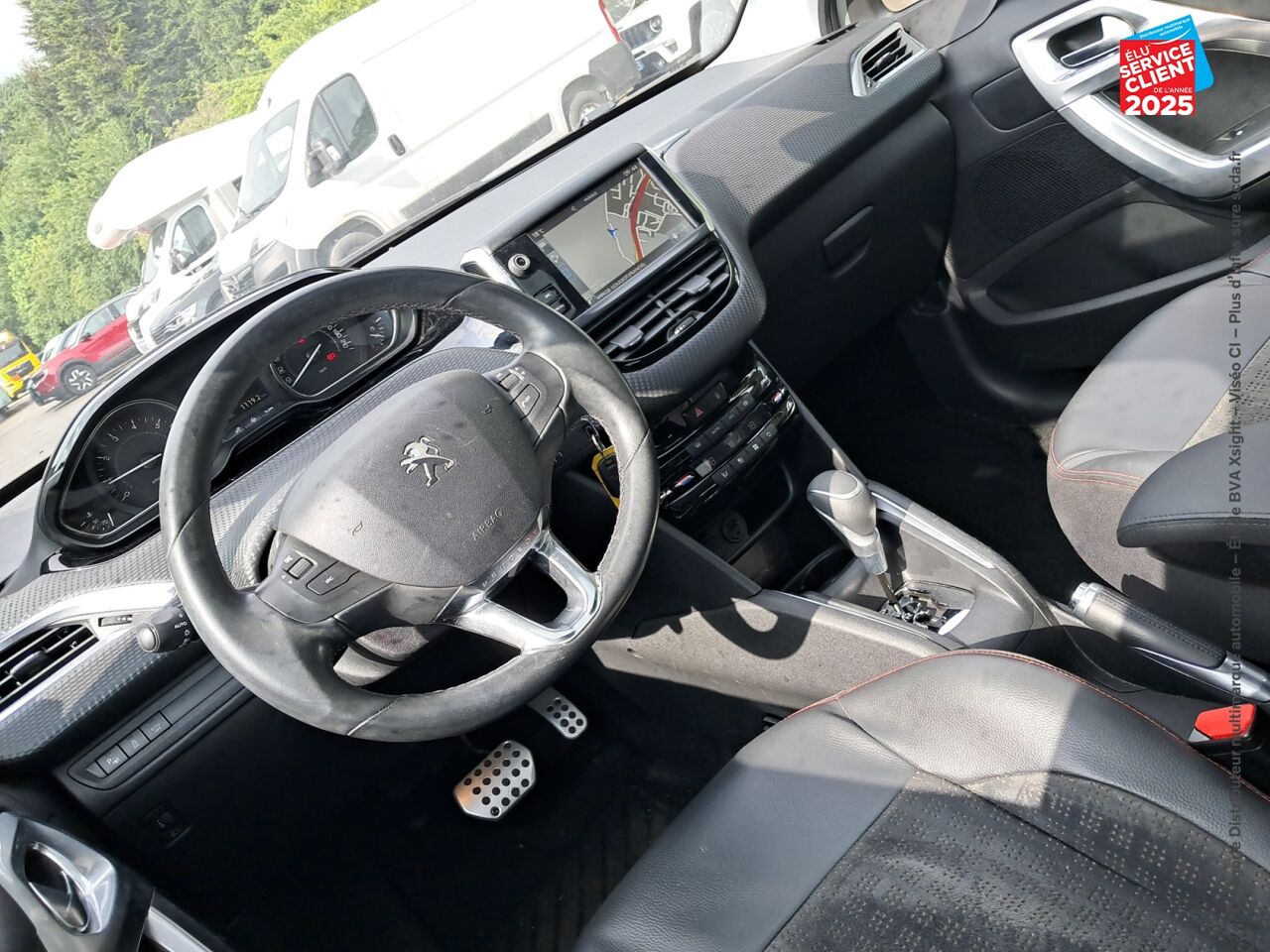 Véhicule d'occasion PEUGEOT 208 1.2 PURETECH 110CH FELINE SS EAT6 5CV 5P chez Renault Sélestat