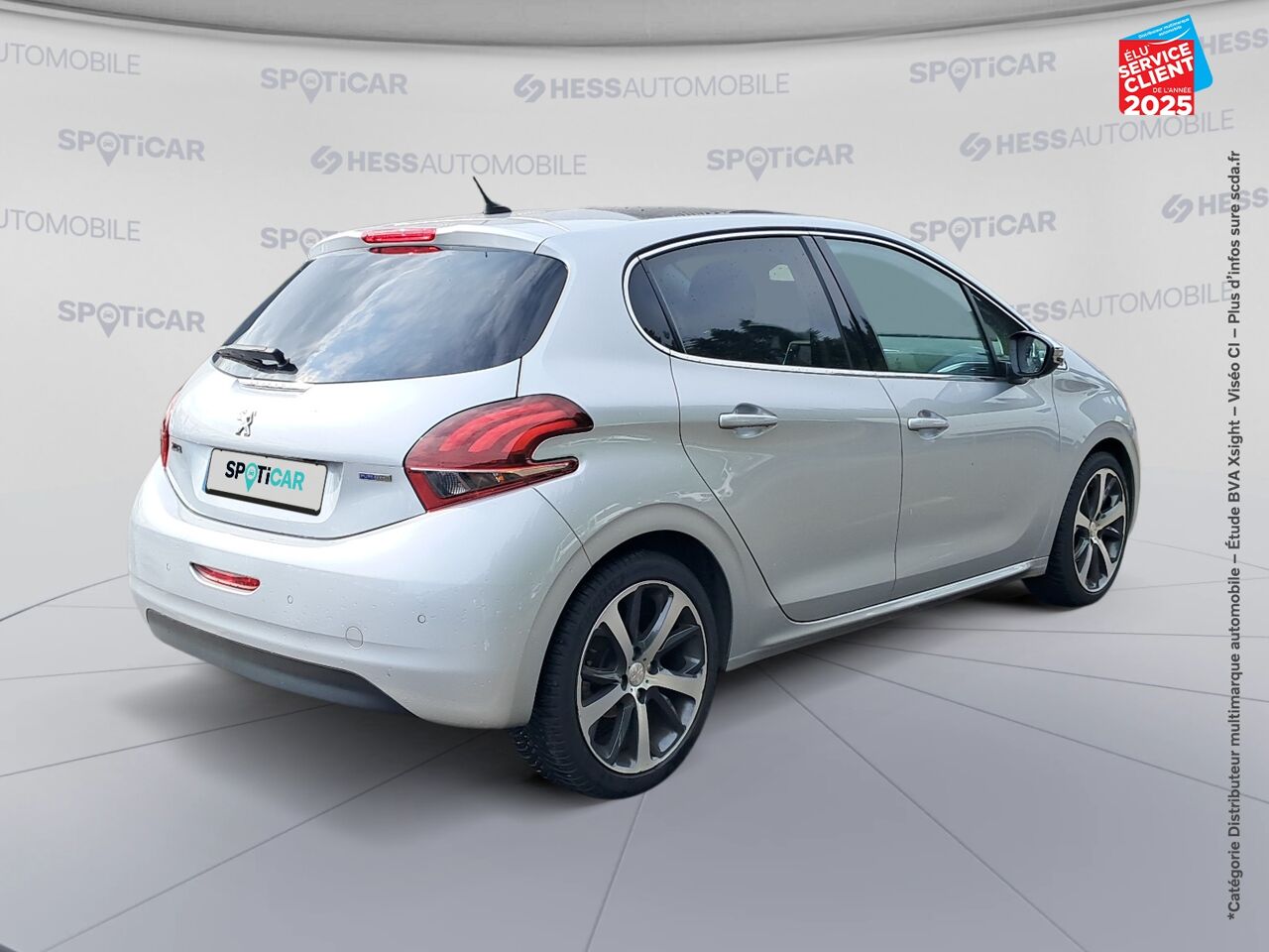 Véhicule d'occasion PEUGEOT 208 1.2 PURETECH 110CH FELINE SS EAT6 5CV 5P chez Renault Sélestat