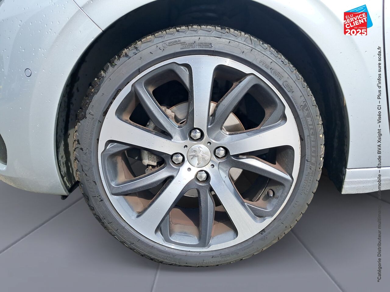 Véhicule d'occasion PEUGEOT 208 1.2 PURETECH 110CH FELINE SS EAT6 5CV 5P chez Renault Sélestat