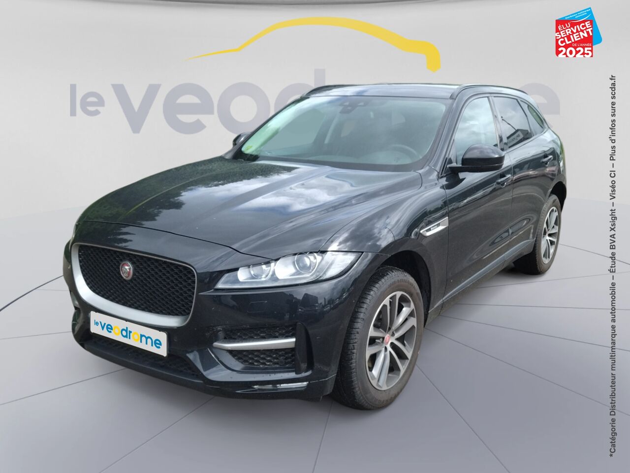 Véhicule d'occasion JAGUAR F-PACE 2.0D 180CH R-SPORT 4X4 BVA8 chez BMW Pontarlier