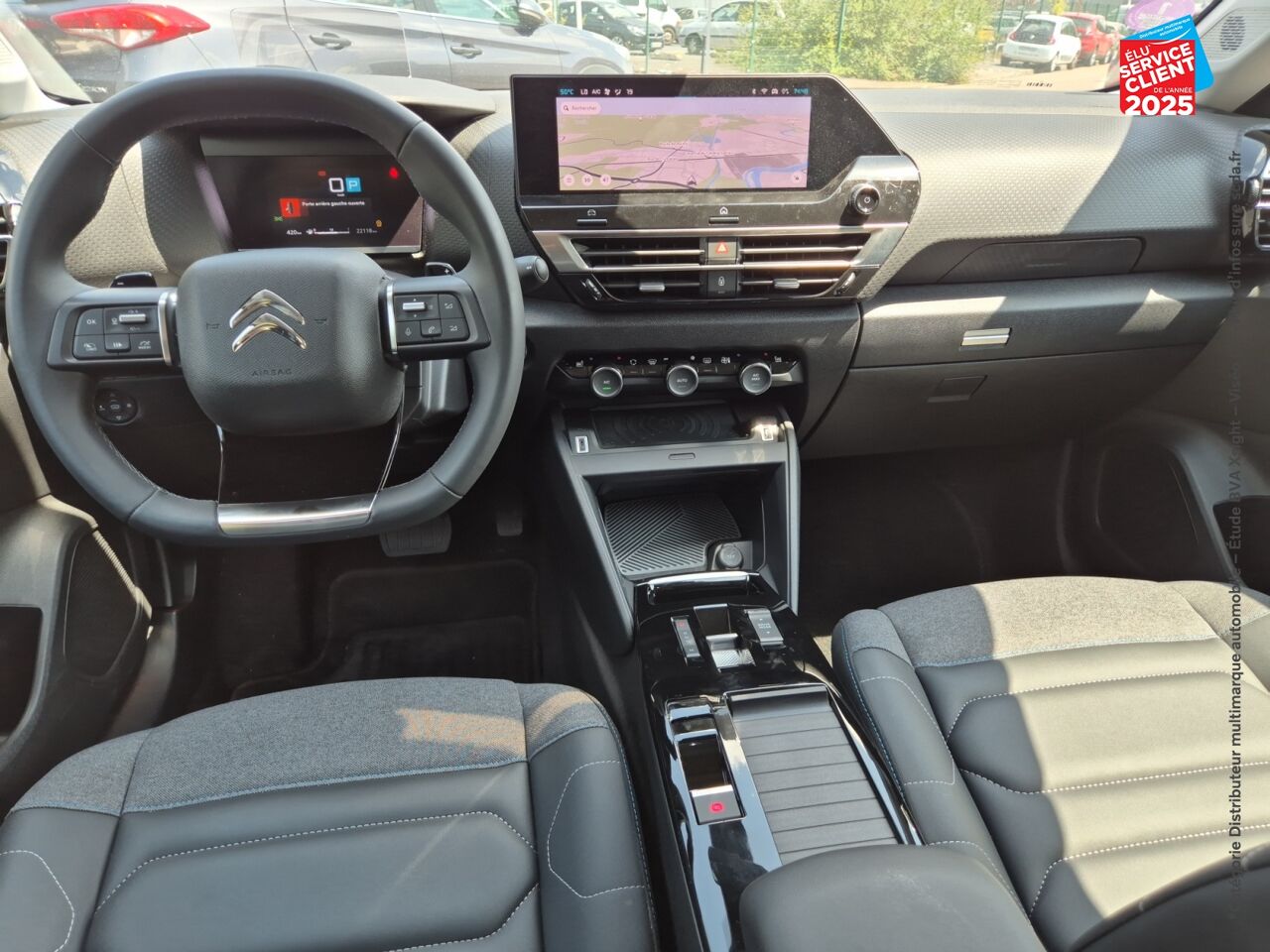 Véhicule d'occasion CITROEN C4 PURETECH 130CH S/S SHINE EAT8 SIEGES CHAUF GPS CAMERA chez Toyota Bar le Duc