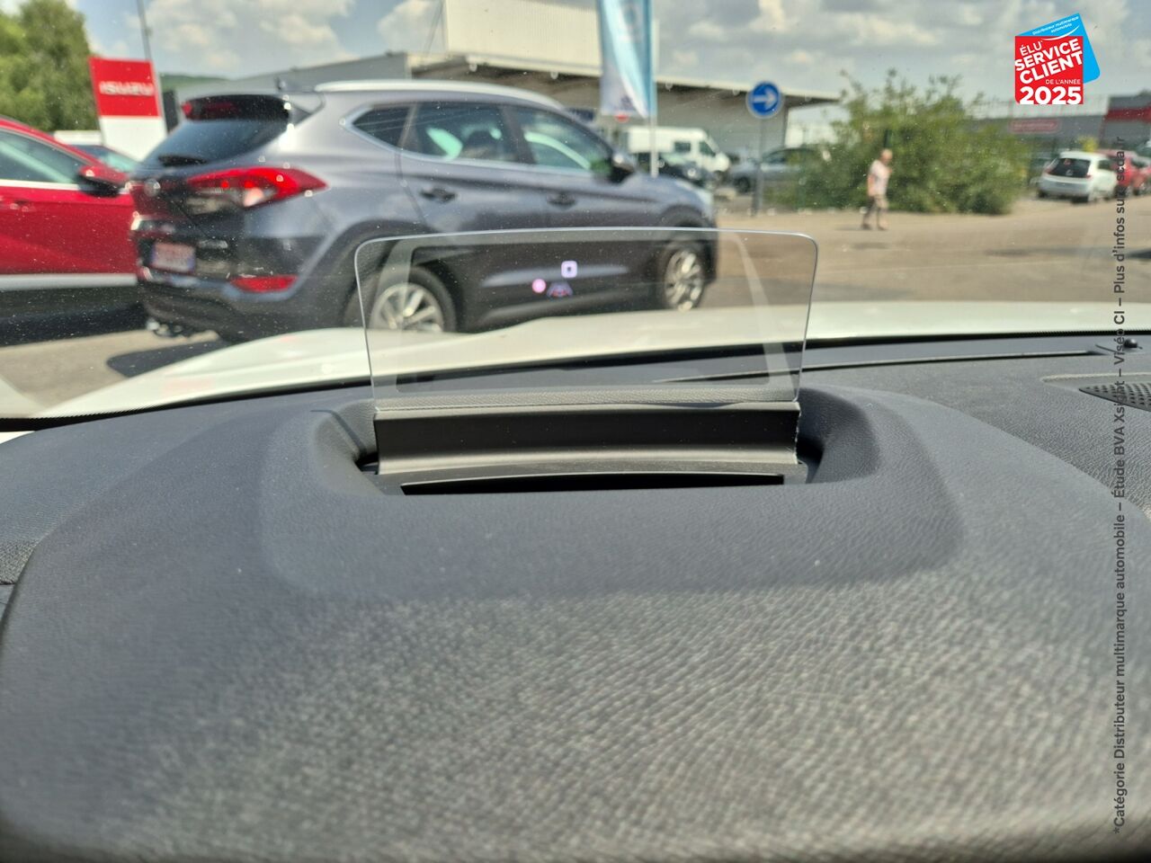 Véhicule d'occasion CITROEN C4 PURETECH 130CH S/S SHINE EAT8 SIEGES CHAUF GPS CAMERA chez Toyota Bar le Duc