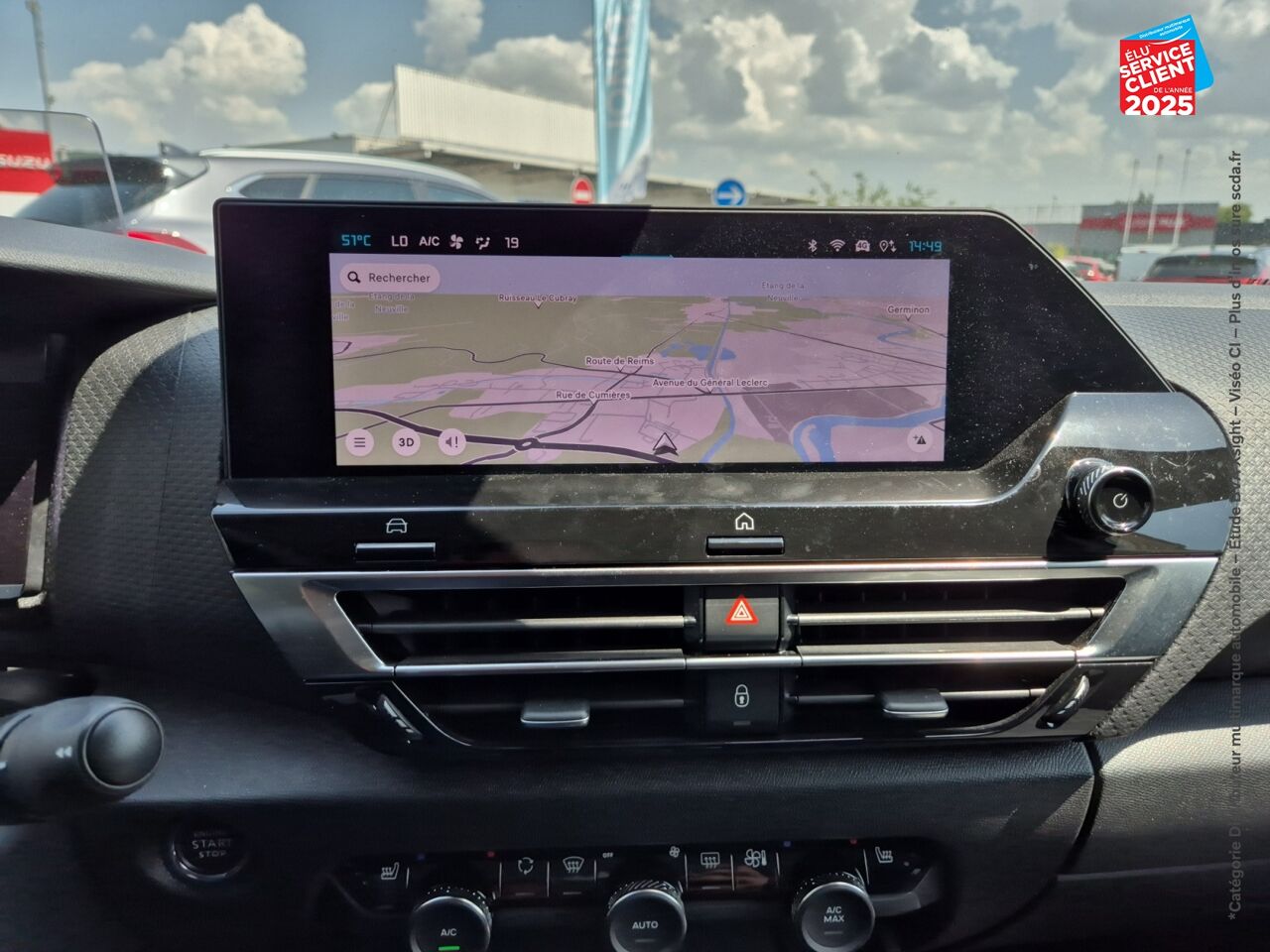 Véhicule d'occasion CITROEN C4 PURETECH 130CH S/S SHINE EAT8 SIEGES CHAUF GPS CAMERA chez Toyota Bar le Duc