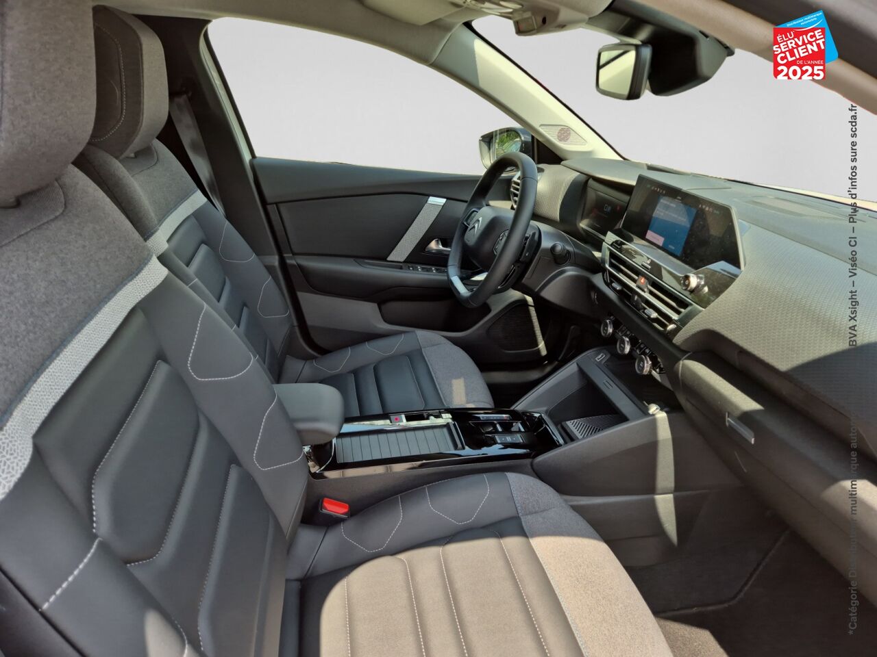 Véhicule d'occasion CITROEN C4 PURETECH 130CH S/S SHINE EAT8 SIEGES CHAUF GPS CAMERA chez Toyota Bar le Duc