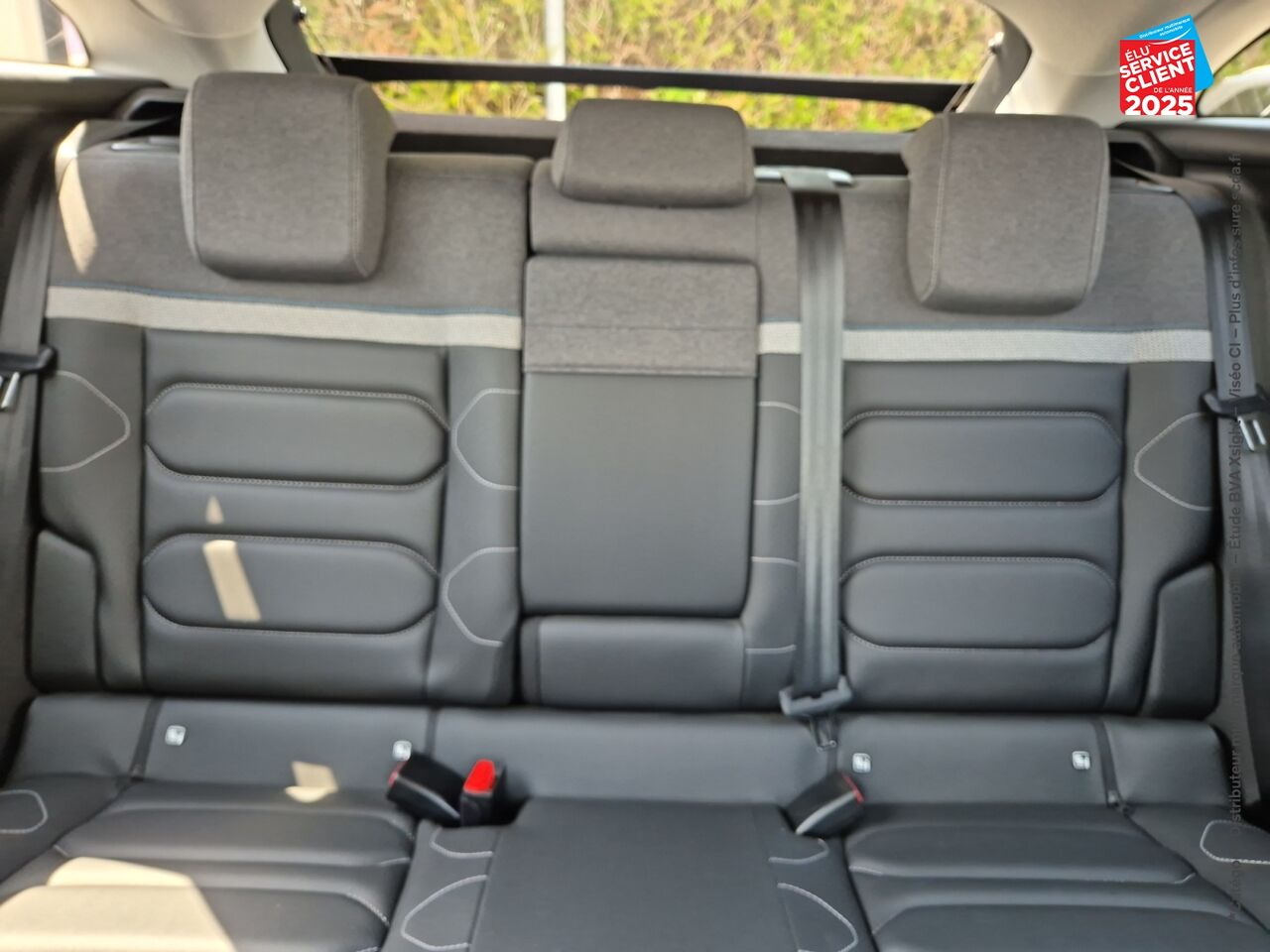 Véhicule d'occasion CITROEN C4 PURETECH 130CH S/S SHINE EAT8 SIEGES CHAUF GPS CAMERA chez Toyota Bar le Duc