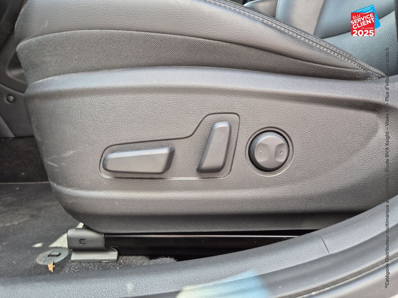 Véhicule d'occasion HYUNDAI KONA 1.6 GDI 141CH HYBRID EXECUTIVE DCT-6 chez Hyundai Epernay