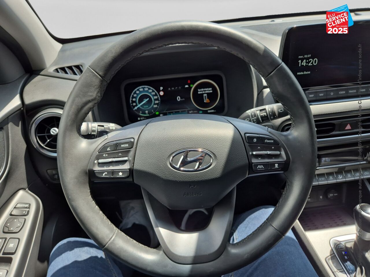 Véhicule d'occasion HYUNDAI KONA 1.6 GDI 141CH HYBRID EXECUTIVE DCT-6 chez Hyundai Epernay