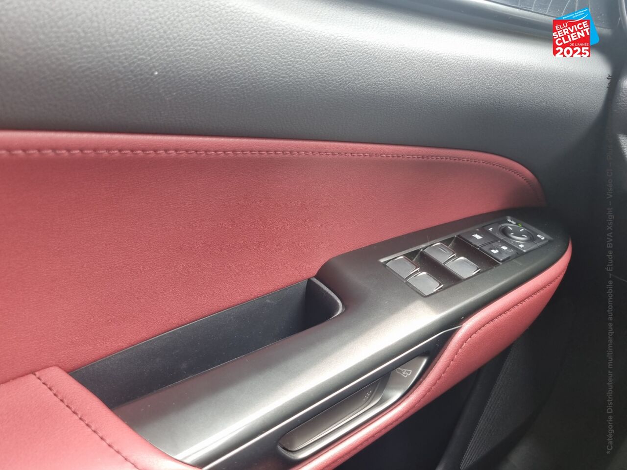 Véhicule d'occasion LEXUS NX 350H LUXE 4WD TOUVRANT SIEGES CHAUF/CUIR VOLANT CHAUF GPS CAMERA chez Lexus Strasbourg