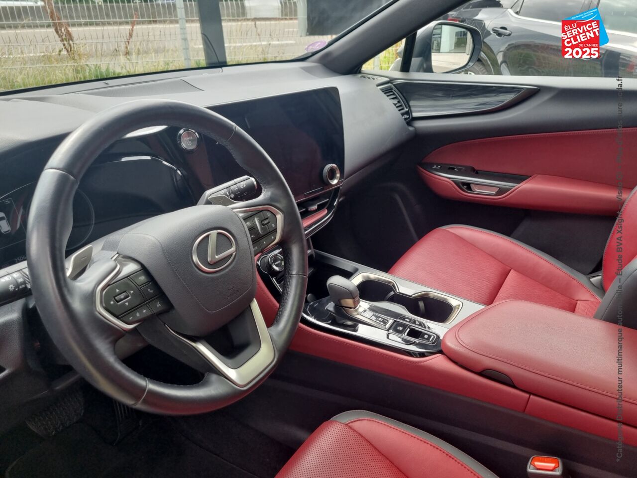 Véhicule d'occasion LEXUS NX 350H LUXE 4WD TOUVRANT SIEGES CHAUF/CUIR VOLANT CHAUF GPS CAMERA chez Lexus Strasbourg