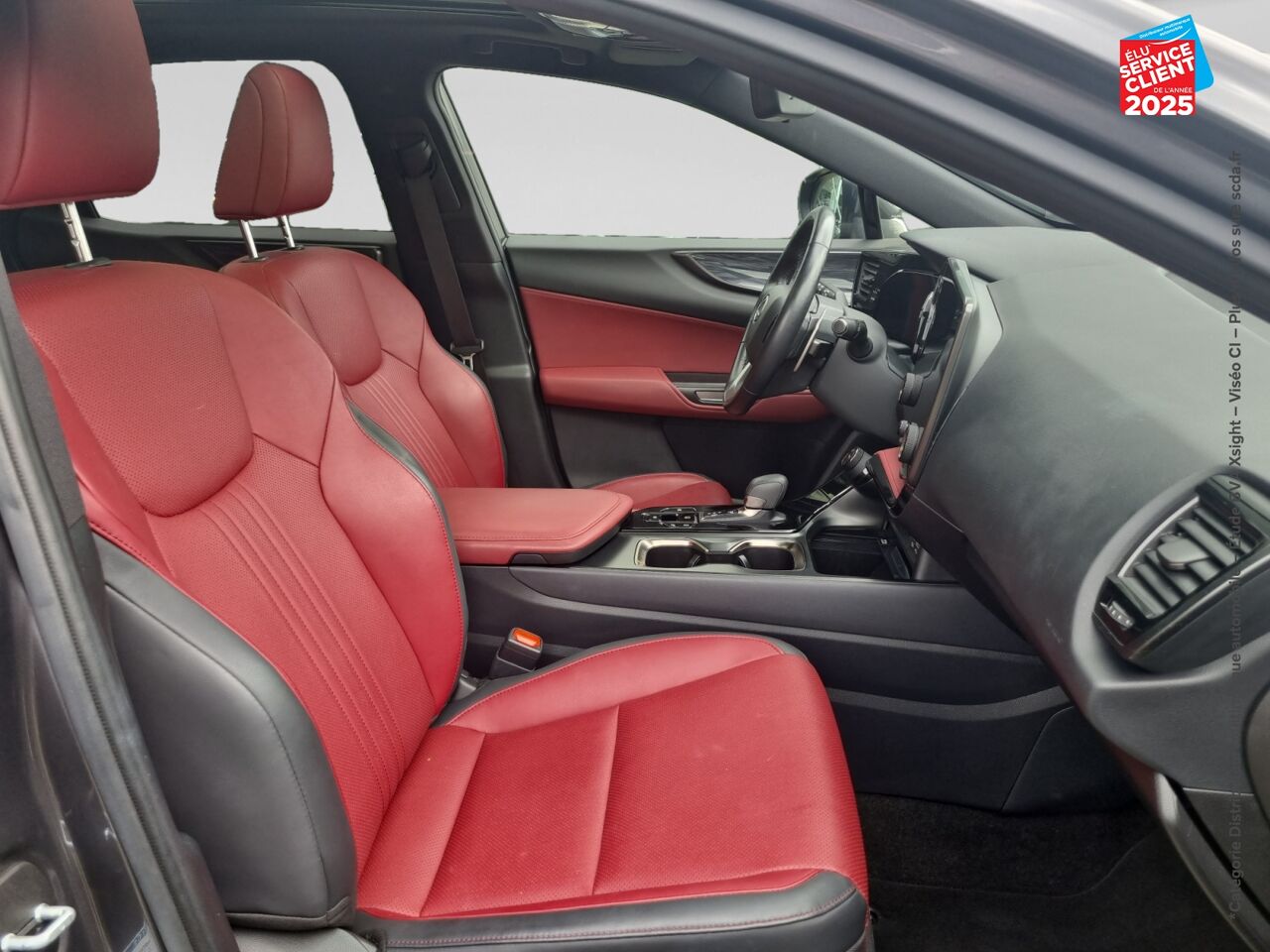 Véhicule d'occasion LEXUS NX 350H LUXE 4WD TOUVRANT SIEGES CHAUF/CUIR VOLANT CHAUF GPS CAMERA chez Lexus Strasbourg