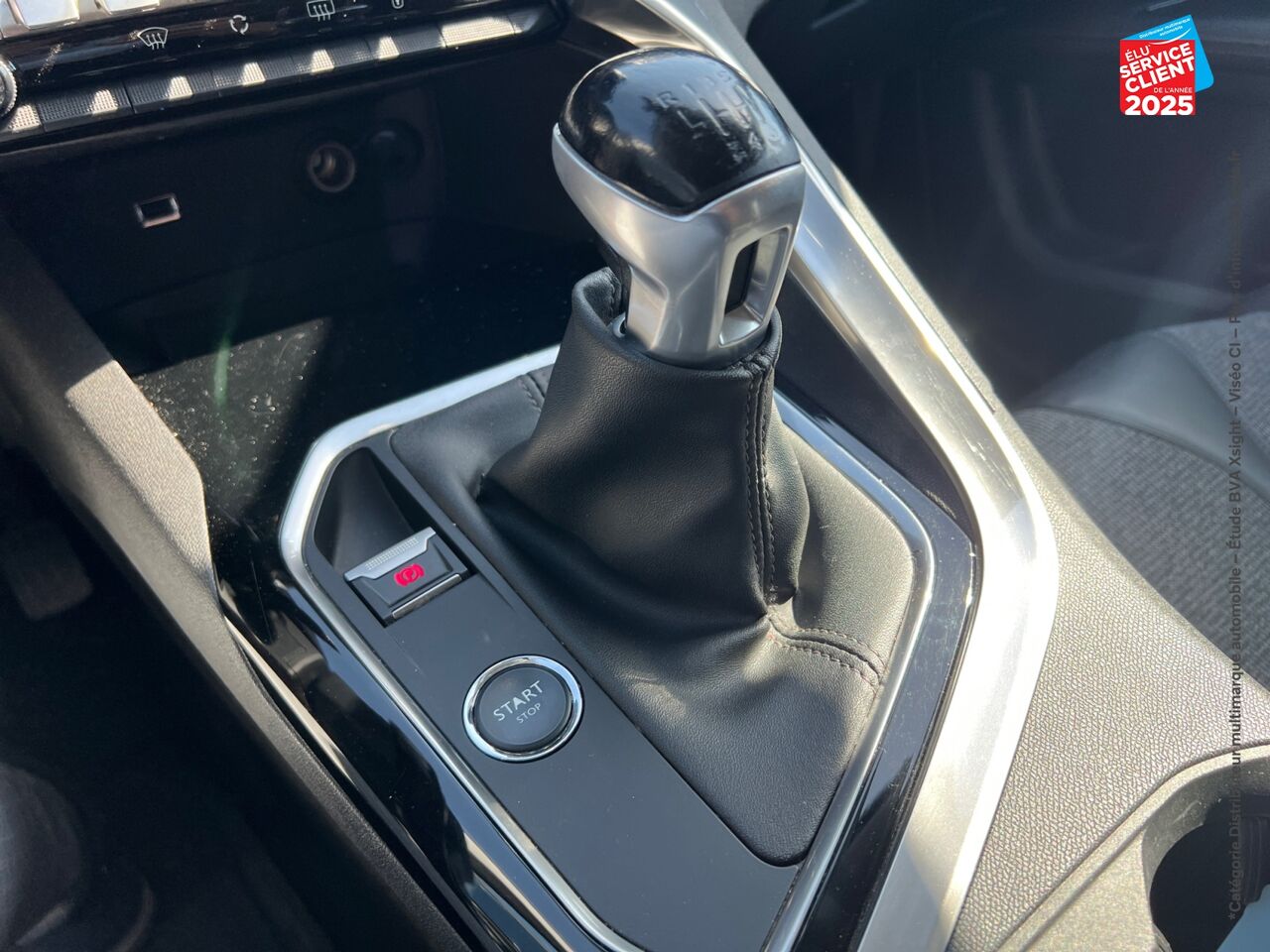 Véhicule d'occasion PEUGEOT 3008 1.2 PURETECH 130CH ALLURE SS chez Opel Verdun