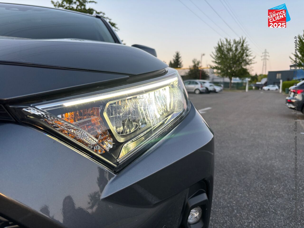 Véhicule d'occasion TOYOTA RAV4 2.5 HYBRIDE 222CH DYNAMIC AWD-I MY24 chez Toyota Sarreguemines